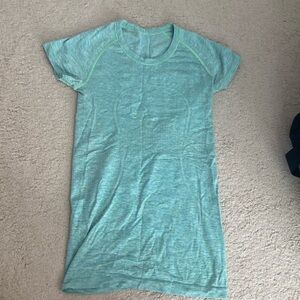 Lululemon Swiftly T-shirt